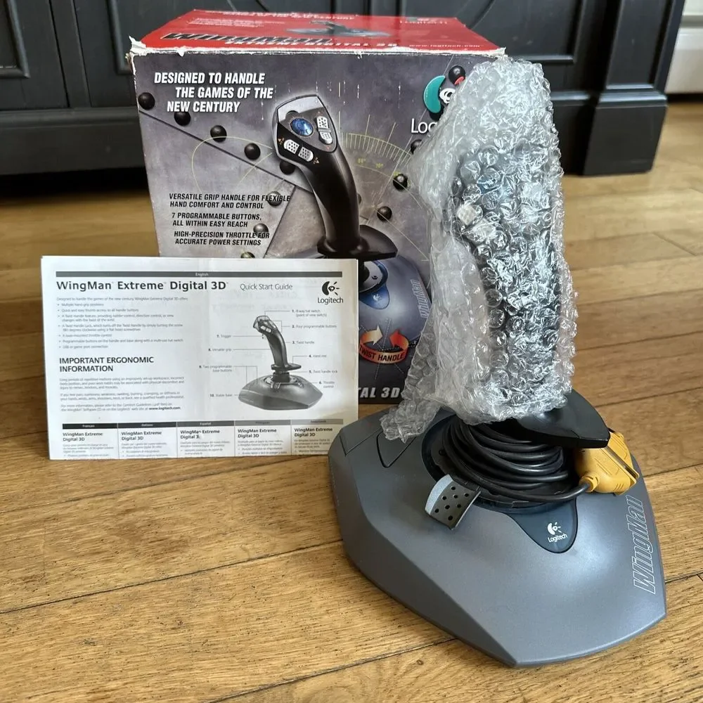 Logitech Wingman Extreme Digital 3D Video Games Controller J-ZA10‎